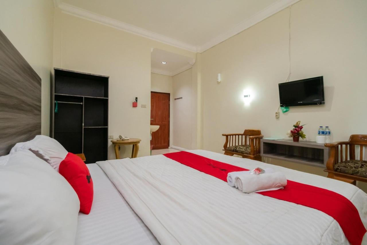 Hotel Reddoorz @ Pematang Siantar Exterior foto