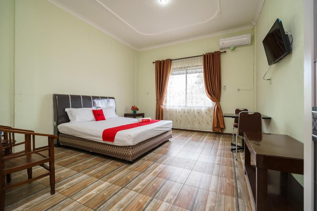 Hotel Reddoorz @ Pematang Siantar Exterior foto